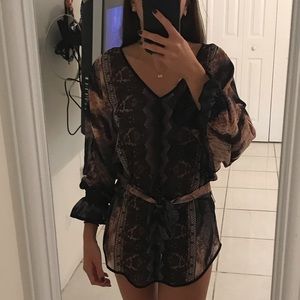 Long sleeve thin blouse